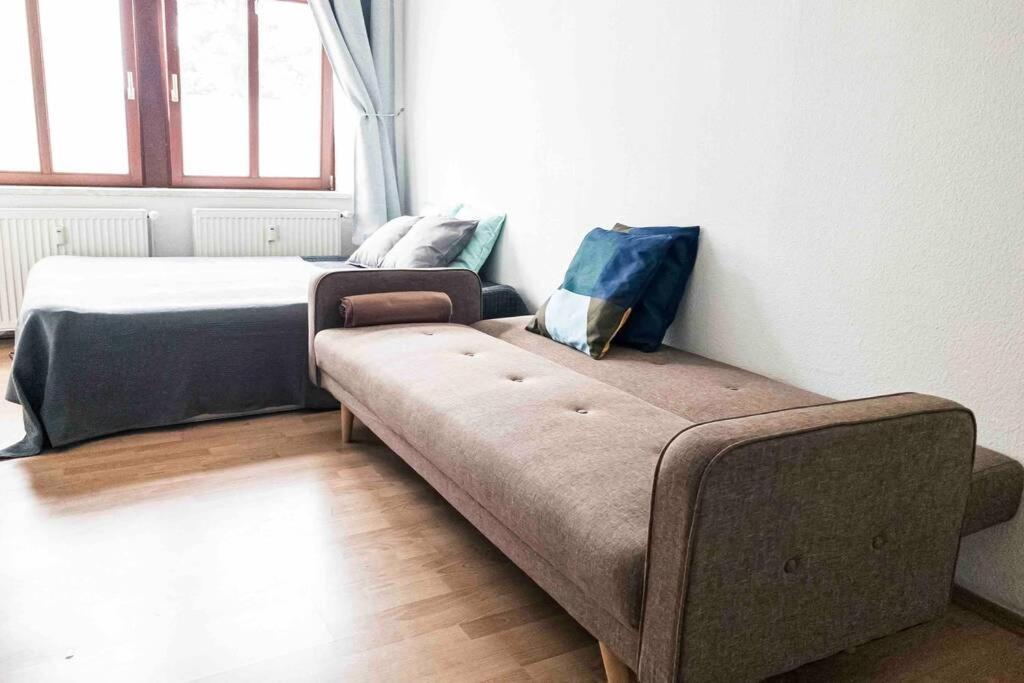 Top Moderne Wohnung In Leipziger Altbau - Netflix Inklusive Exterior photo