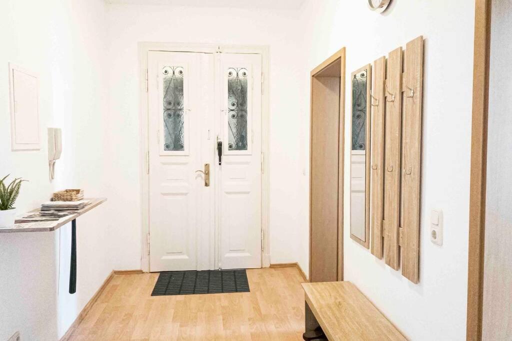 Top Moderne Wohnung In Leipziger Altbau - Netflix Inklusive Exterior photo