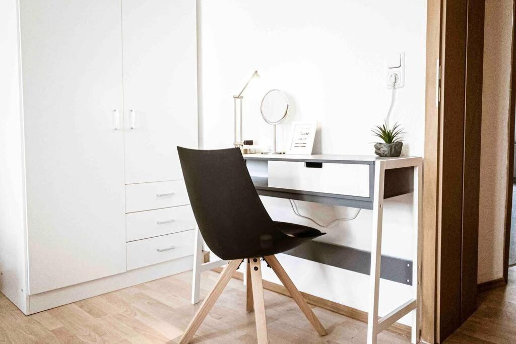Top Moderne Wohnung In Leipziger Altbau - Netflix Inklusive Exterior photo